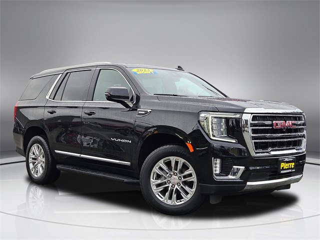 Used 2023 GMC Yukon SLT w/ SLT Premium Package image 2
