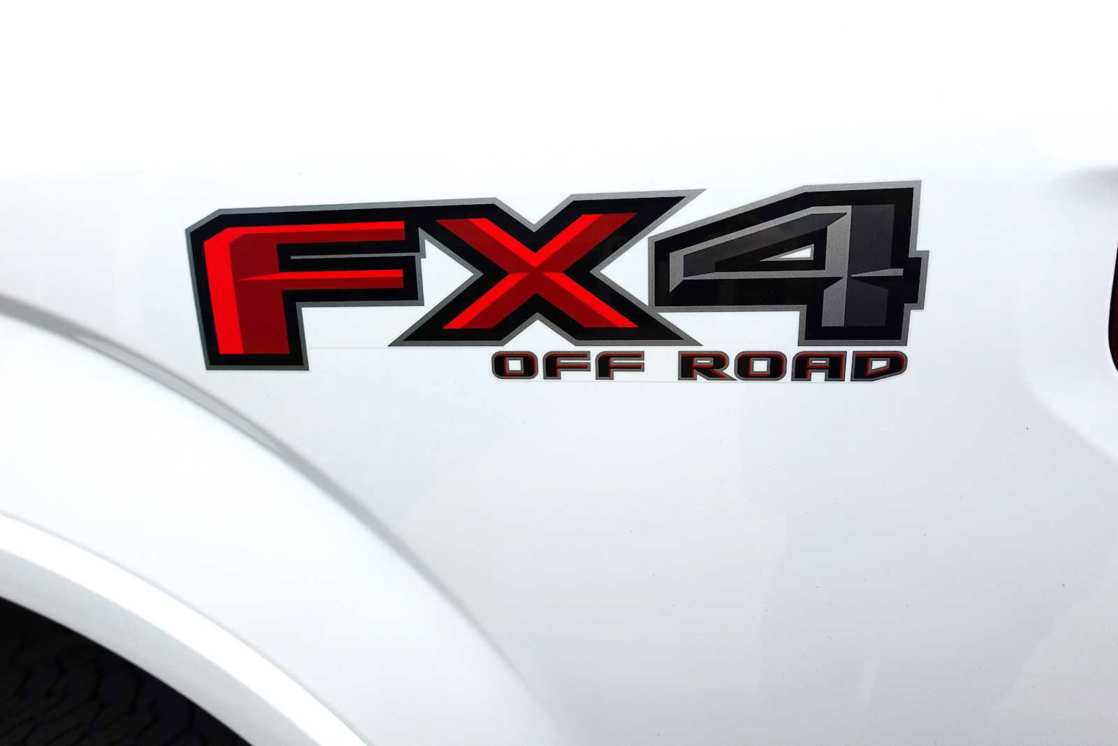 Used 2020 Ford F150 XLT w/ Equipment Group 302A Luxury AWD/4WD image 11