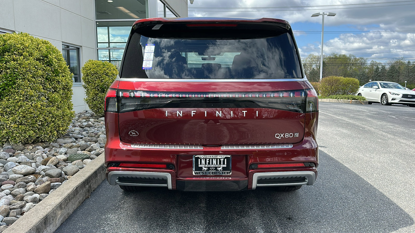 New 2025 INFINITI QX80 Luxe w/ Exterior Package image 4