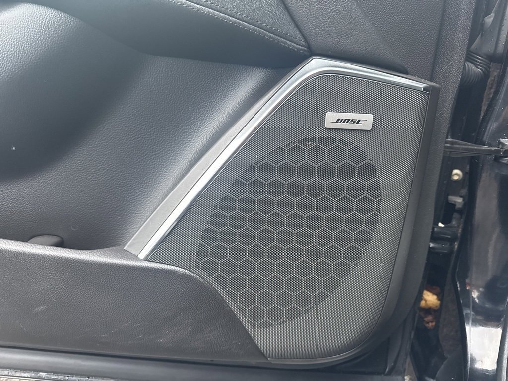 Used 2015 Cadillac Escalade ESV Luxury image 26