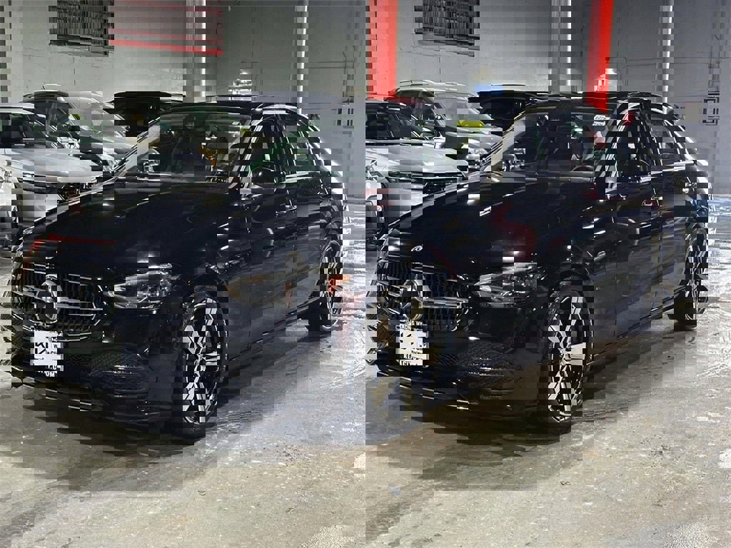 Used 2022 Mercedes-Benz C 300 4MATIC Sedan image 8