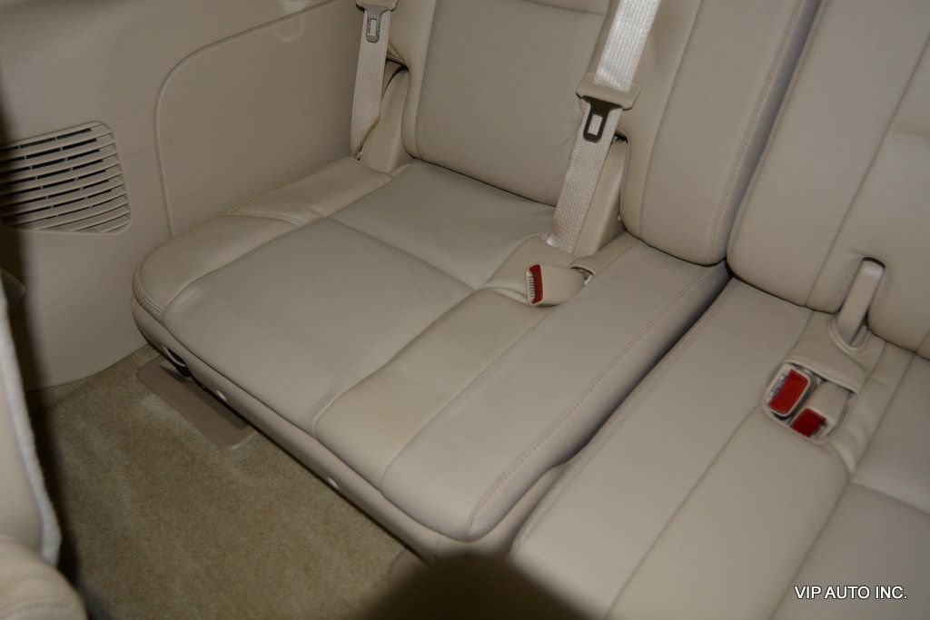 Used 2007 Cadillac Escalade AWD w/ Information Package image 31