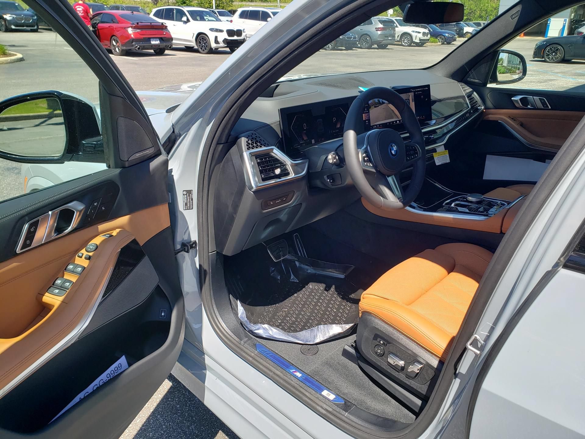 New 2026 BMW X5 xDrive50e w/ M Sport Package AWD/4WD image 9
