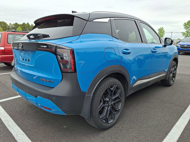 Used 2025 Nissan Kicks SR w/ SR Premium Package AWD/4WD image 6