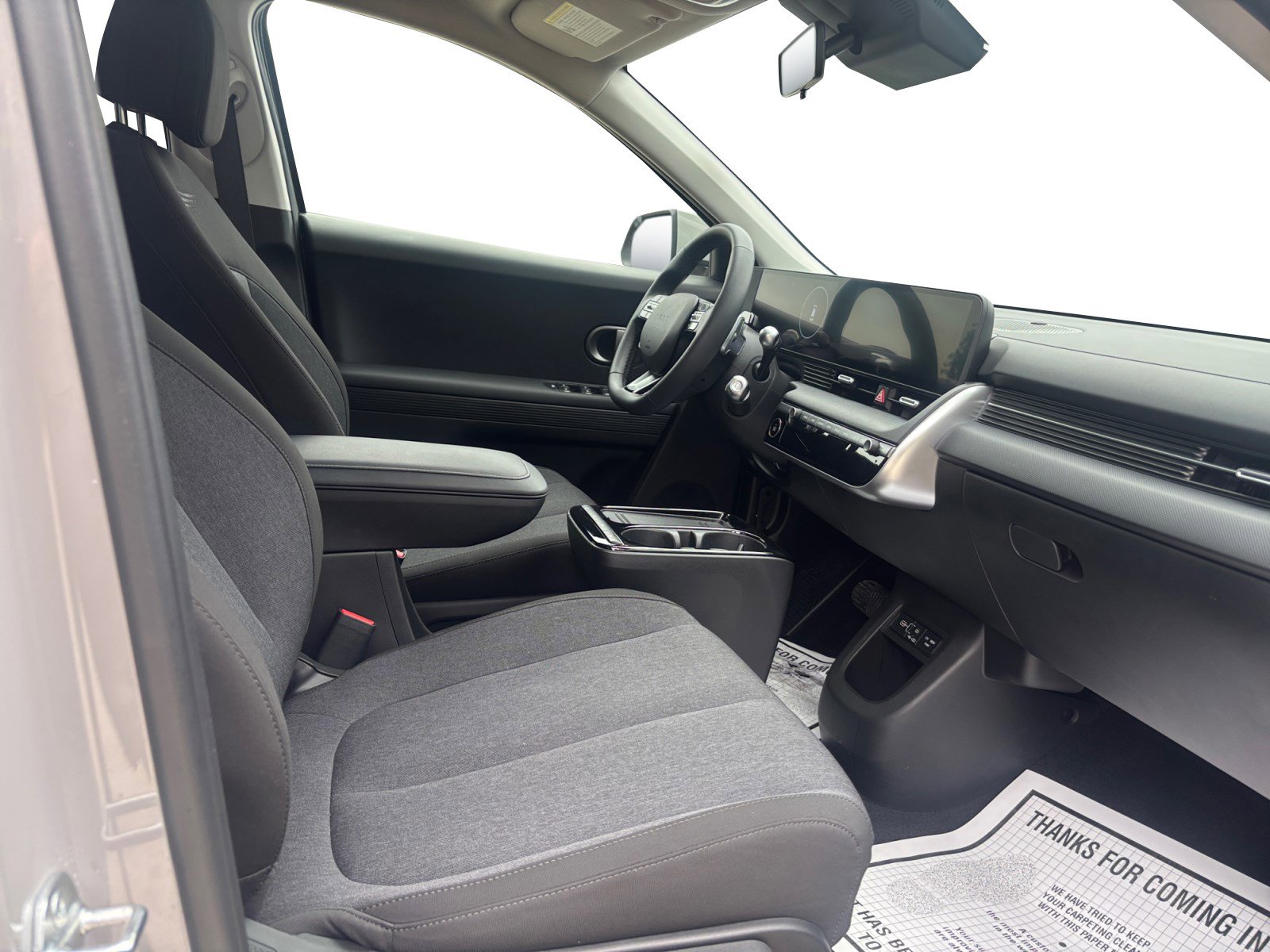 Used 2025 Hyundai Ioniq 5 SE RWD image 15