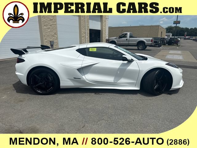 New 2026 Chevrolet Corvette E-Ray w/ ZER Performance Package AWD/4WD image 12