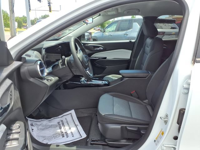 New 2026 Chevrolet Trax LT w/ Driver Confidence Package FWD image 8