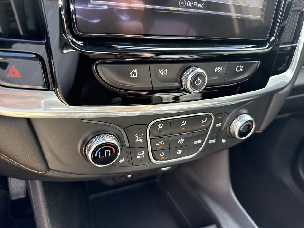 Used 2019 Chevrolet Traverse LT w/ LT Premium Package AWD/4WD image 22