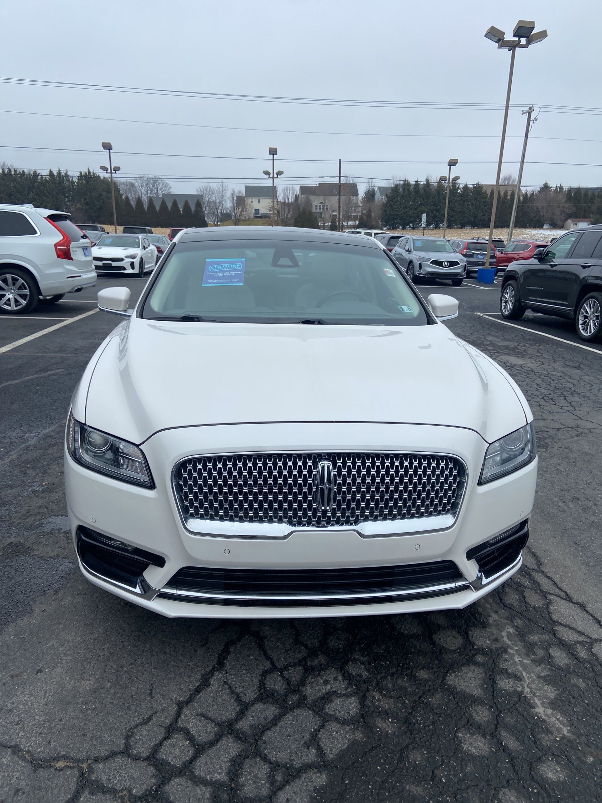 Used 2017 Lincoln Continental Select w/ Continental Climate Package image 9