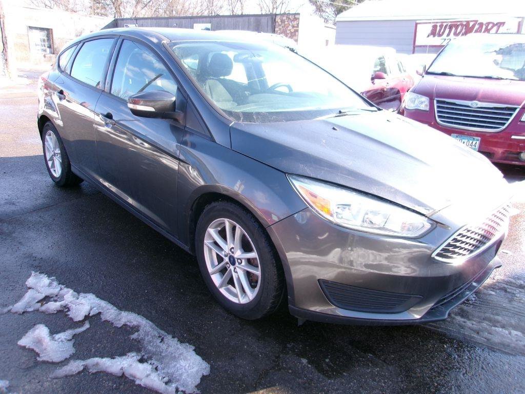 Used 2016 Ford Focus SE FWD image 3
