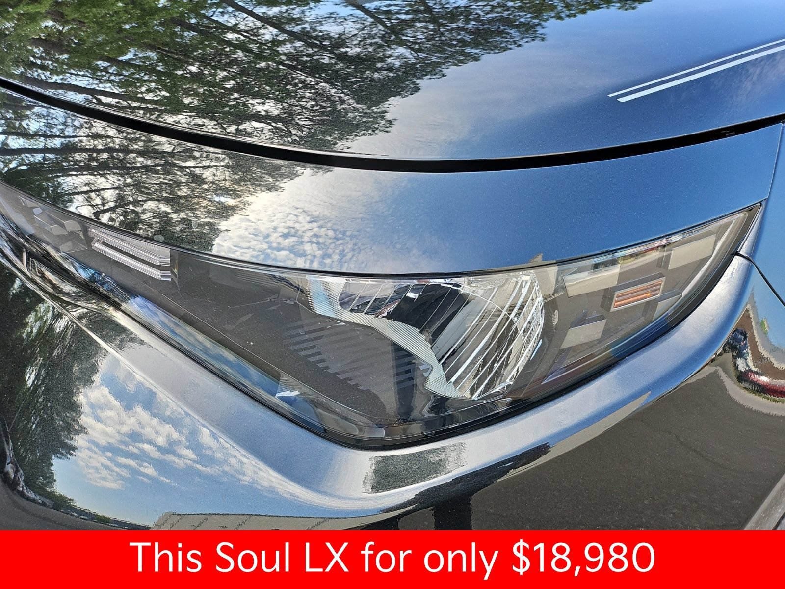 Used 2025 Kia Soul LX FWD image 13