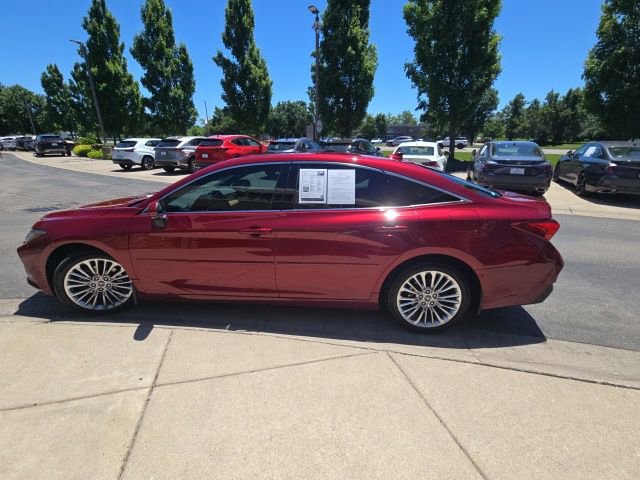 Used 2020 Toyota Avalon Limited FWD image 6