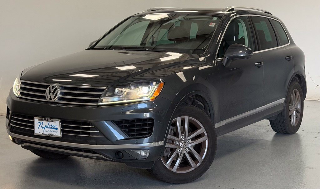 Used 2016 Volkswagen Touareg VR6 AWD/4WD image 1
