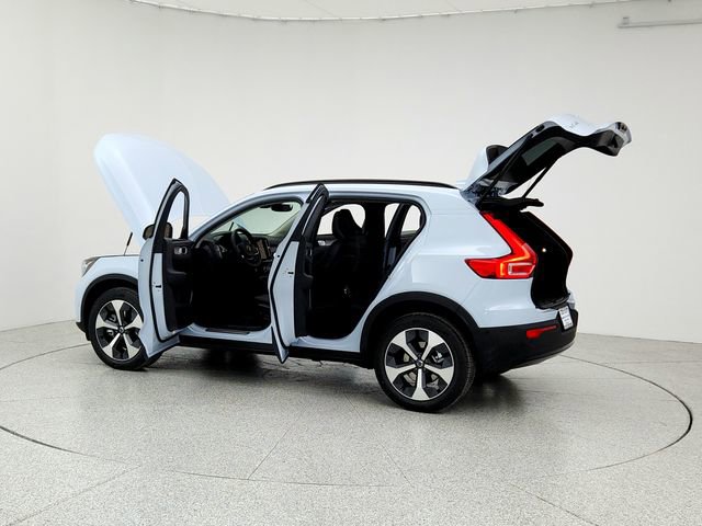 New 2026 Volvo XC40 B5 Plus w/ Protection Package Premier image 12