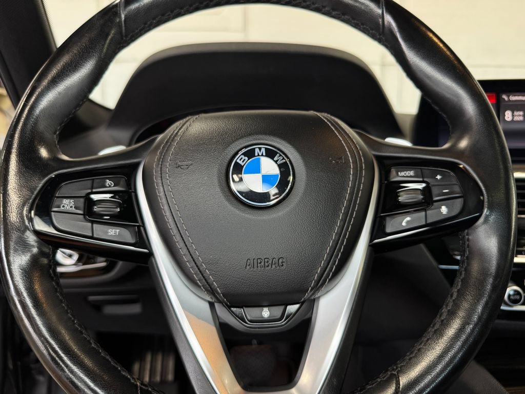 Used 2019 BMW 540i xDrive w/ Convenience Package AWD/4WD image 15