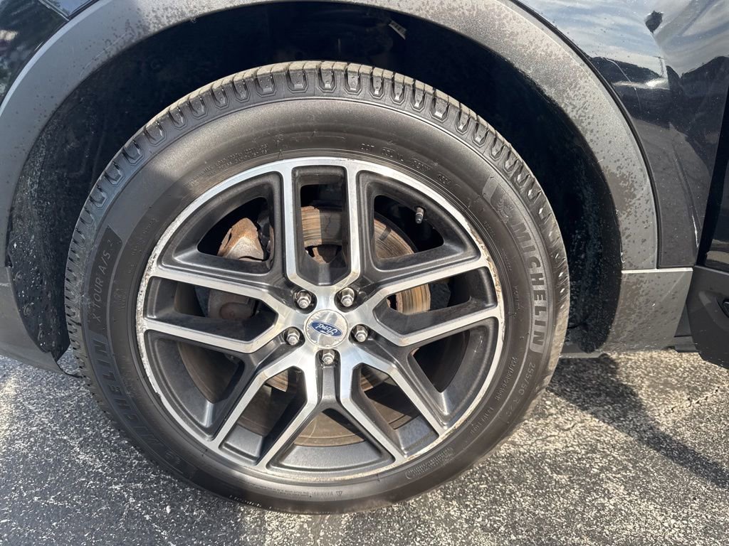 Used 2016 Ford Explorer Sport w/ Equipment Group 401A AWD/4WD image 46