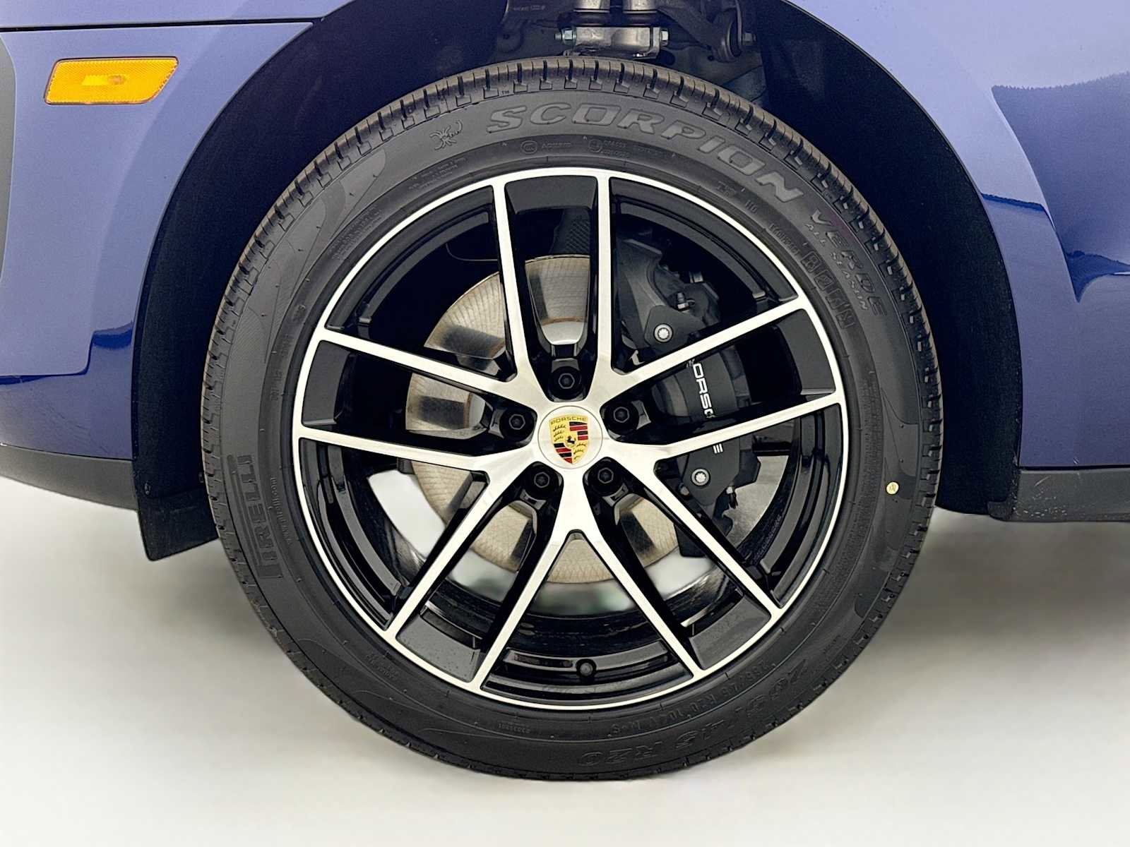 New 2026 Porsche Macan image 33