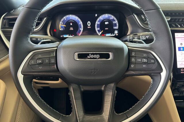 New 2025 Jeep Grand Cherokee Limited image 21