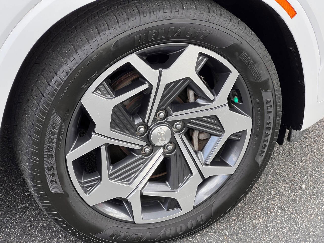 Used 2022 Hyundai Palisade Calligraphy image 12