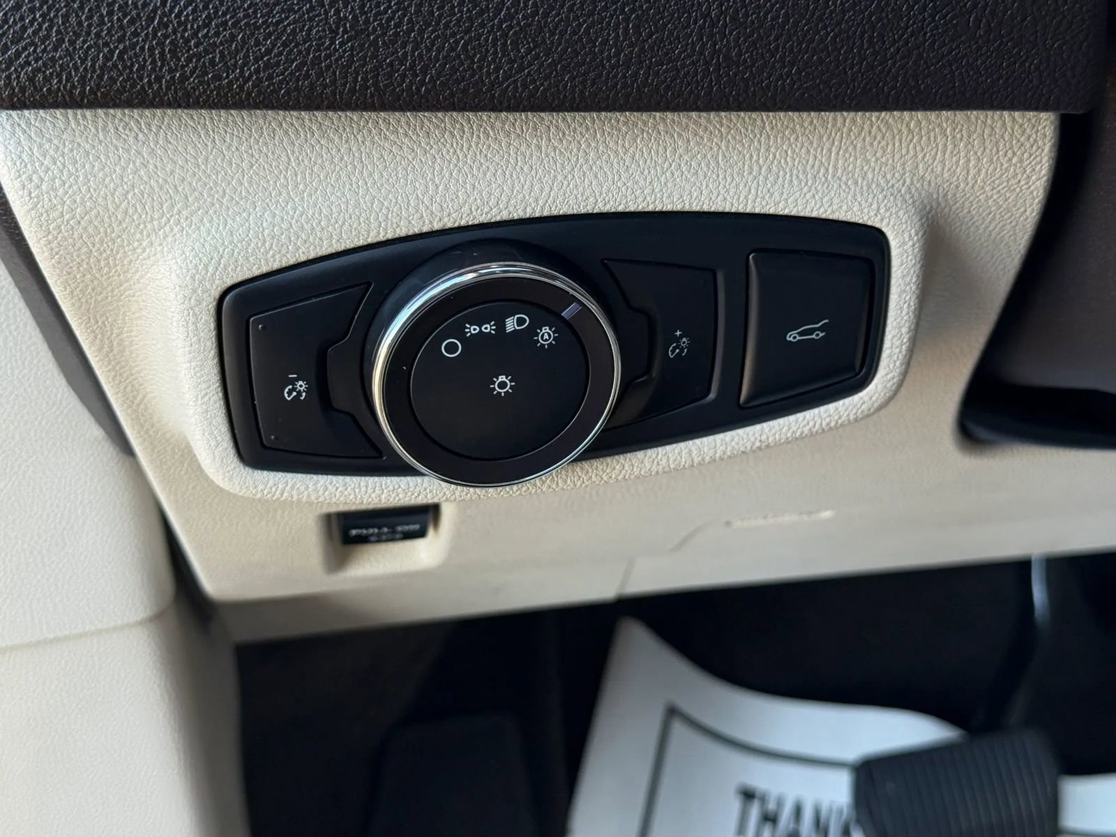 Used 2019 Lincoln MKC Select w/ Select Plus Package image 29