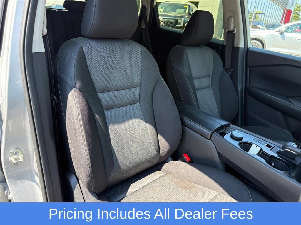 Used 2025 Nissan Rogue SV AWD/4WD image 19