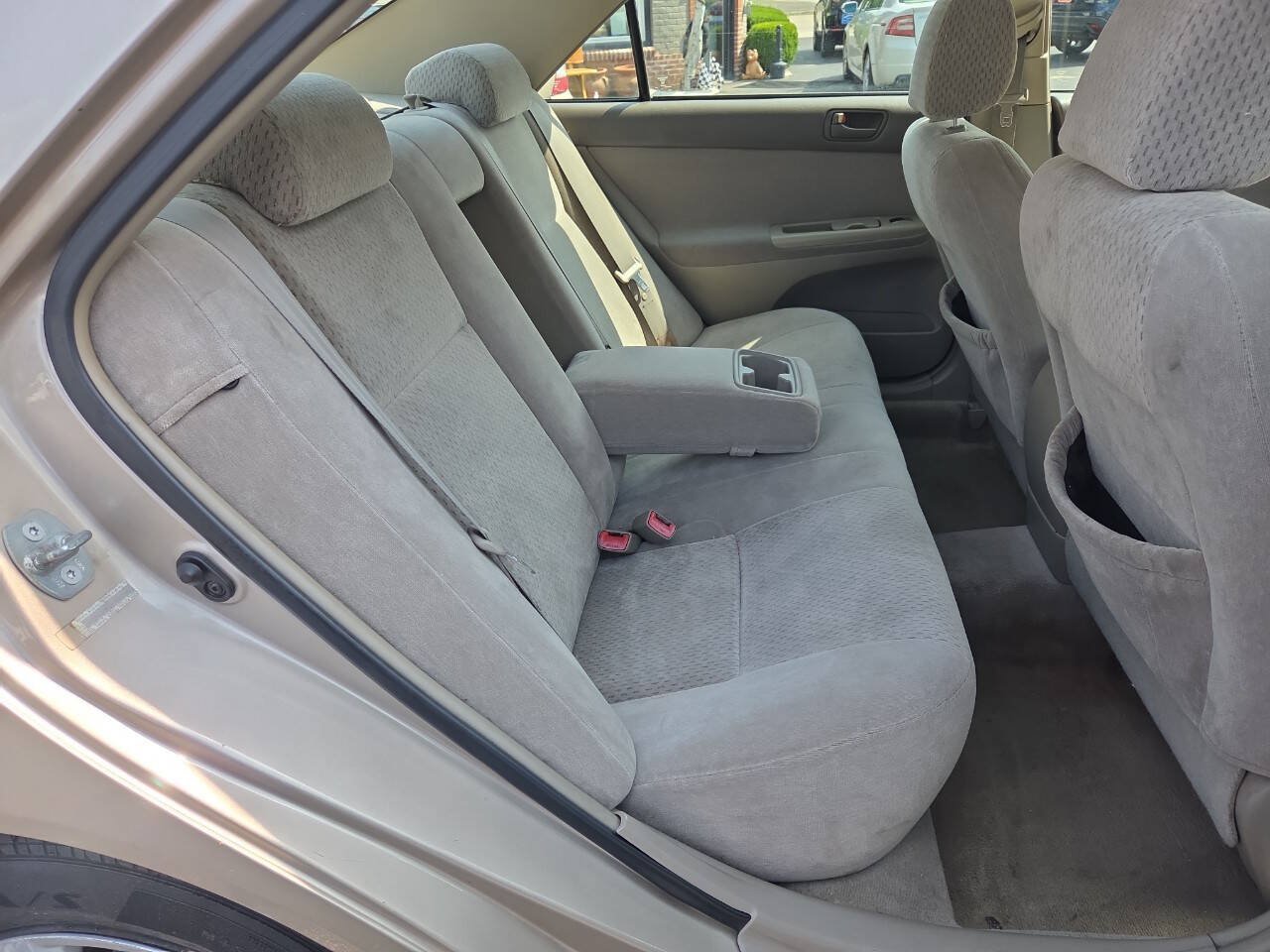 Used 2004 Toyota Camry LE FWD image 14
