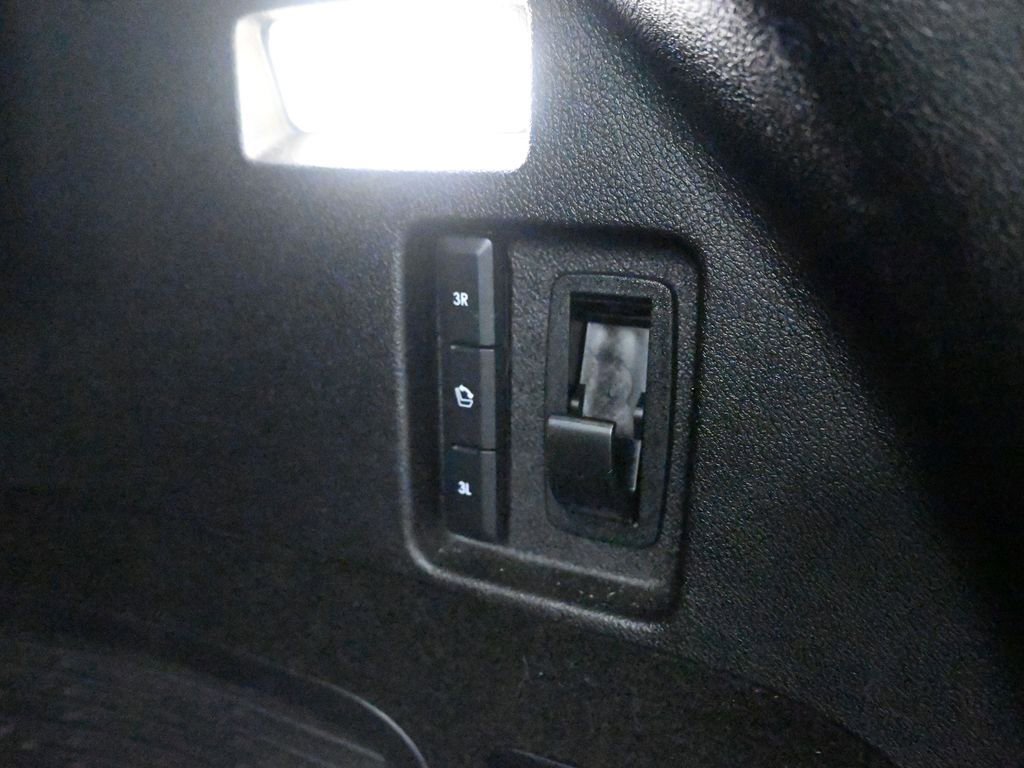 Used 2022 Lincoln Aviator Reserve w/ Equipment Group 201A image 33