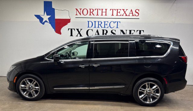 Used 2020 Chrysler Pacifica Touring-L FWD image 14