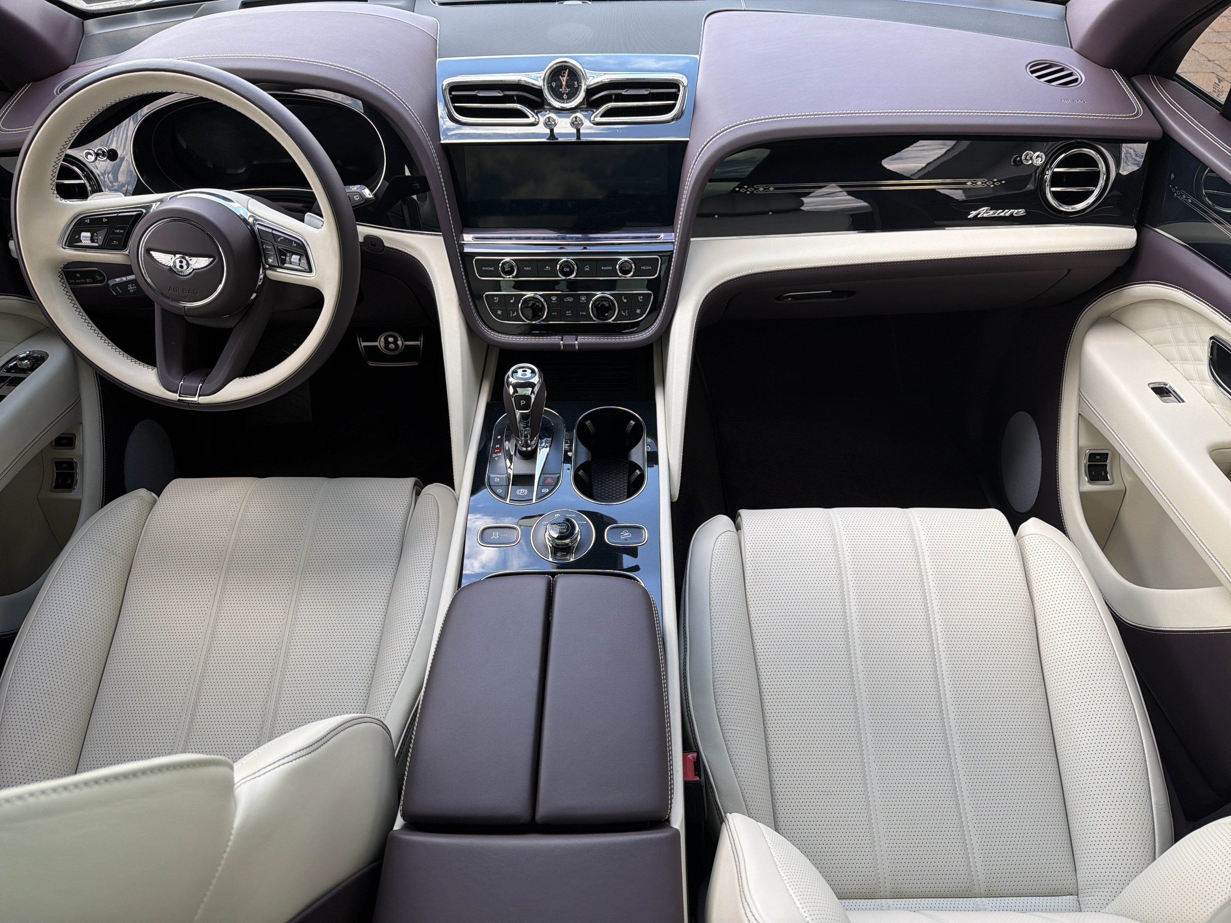 Used 2024 Bentley Bentayga Extended Wheelbase AWD/4WD image 4