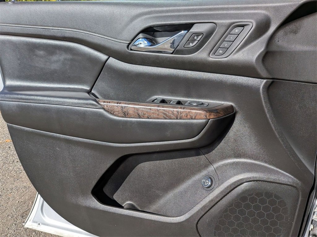 Used 2020 GMC Acadia Denali image 14