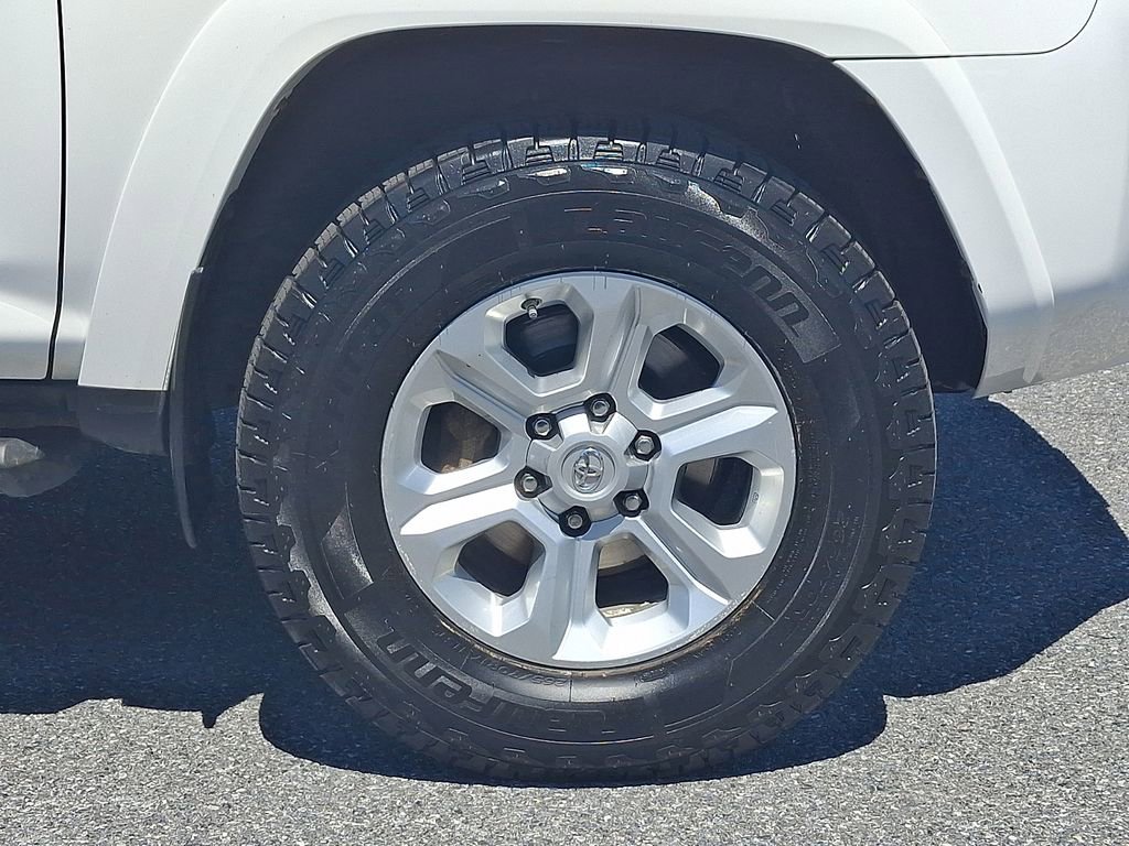 Used 2019 Toyota 4Runner SR5 Premium AWD/4WD image 10