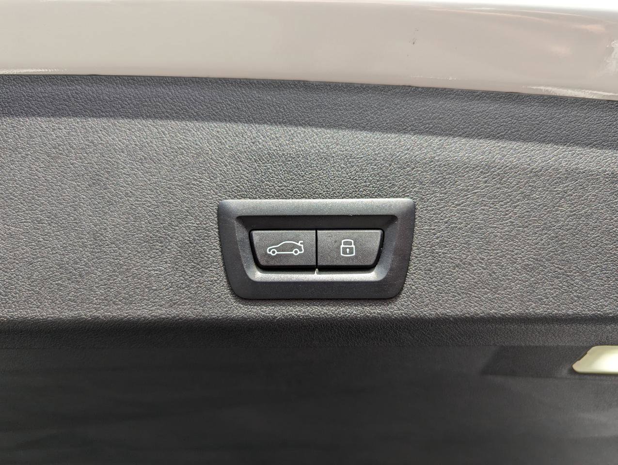 Used 2025 BMW XM AWD/4WD image 47