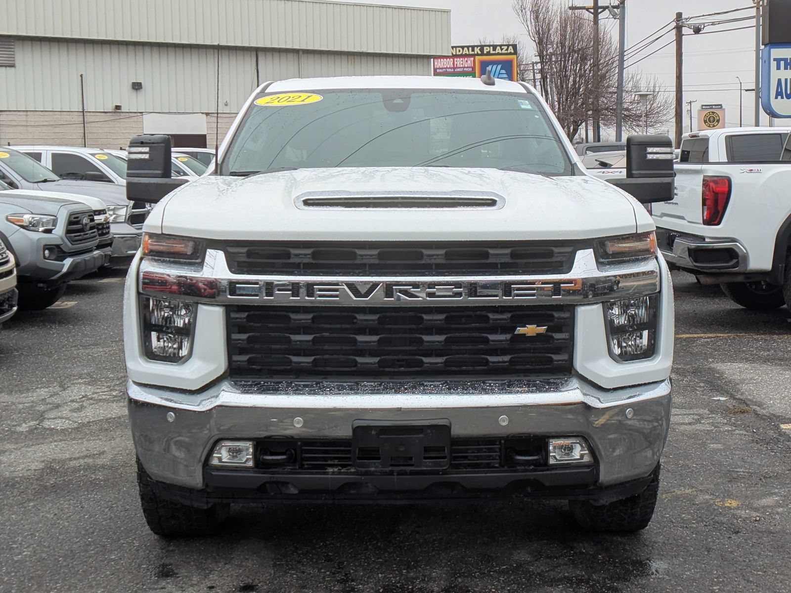 Used 2021 Chevrolet Silverado 2500 LT w/ Convenience Package AWD/4WD image 9