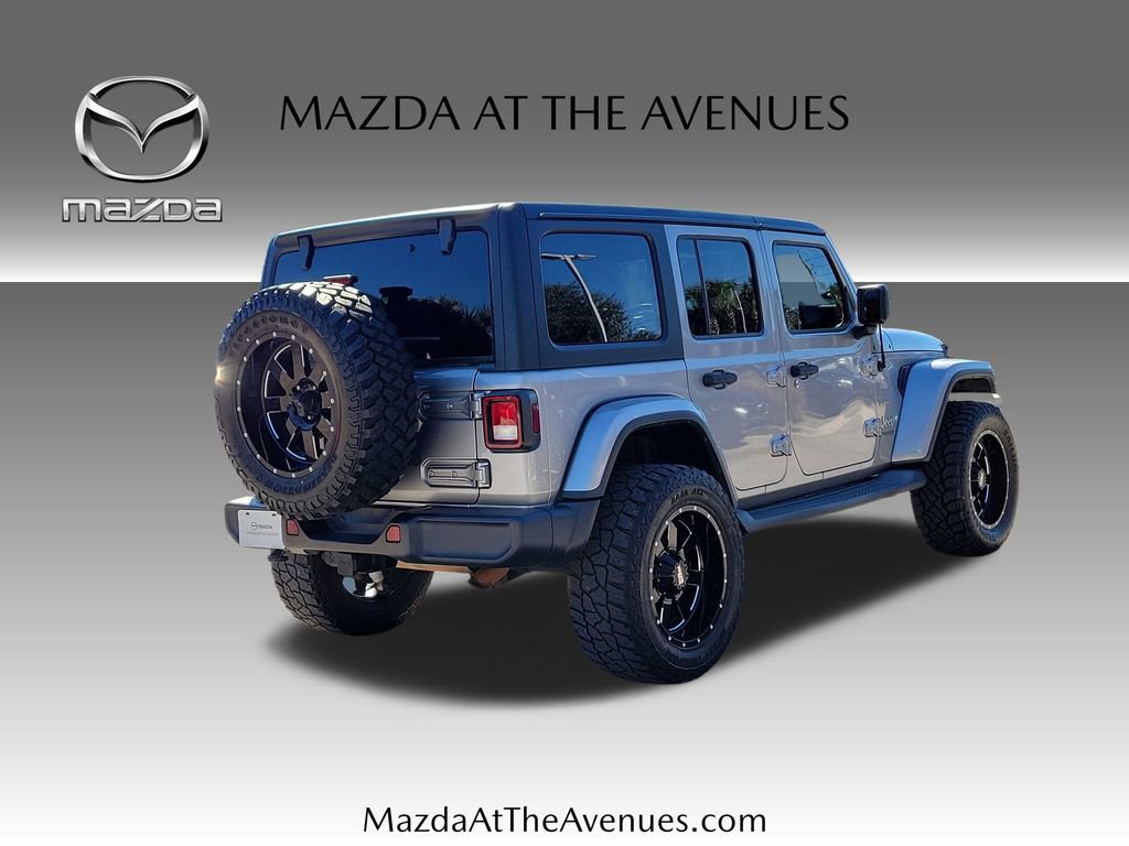 Used 2019 Jeep Wrangler Unlimited Sahara image 4