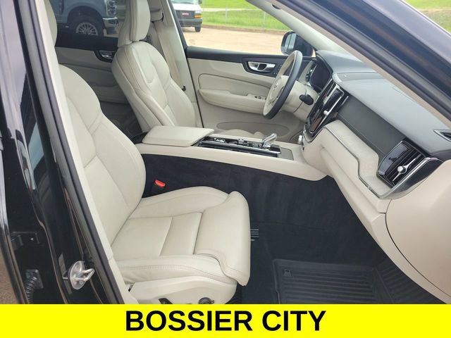 Used 2023 Volvo XC60 B5 Ultimate w/ Protection Package Premier FWD image 29