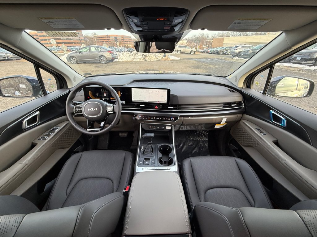 New 2026 Kia Carnival FWD image 23