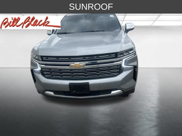 Used 2023 Chevrolet Suburban Premier RWD image 3