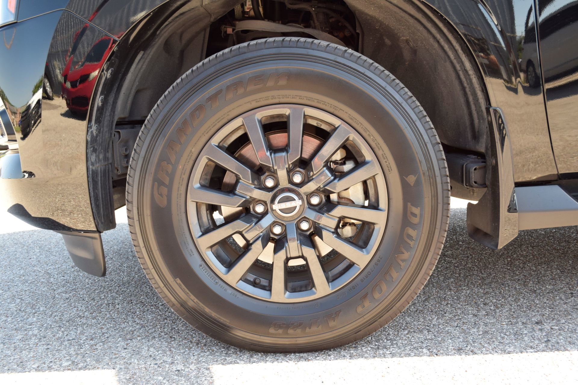 Used 2025 Nissan Armada SV RWD image 27