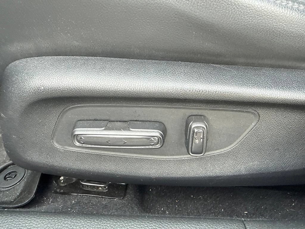 Used 2022 Honda Civic Touring image 17