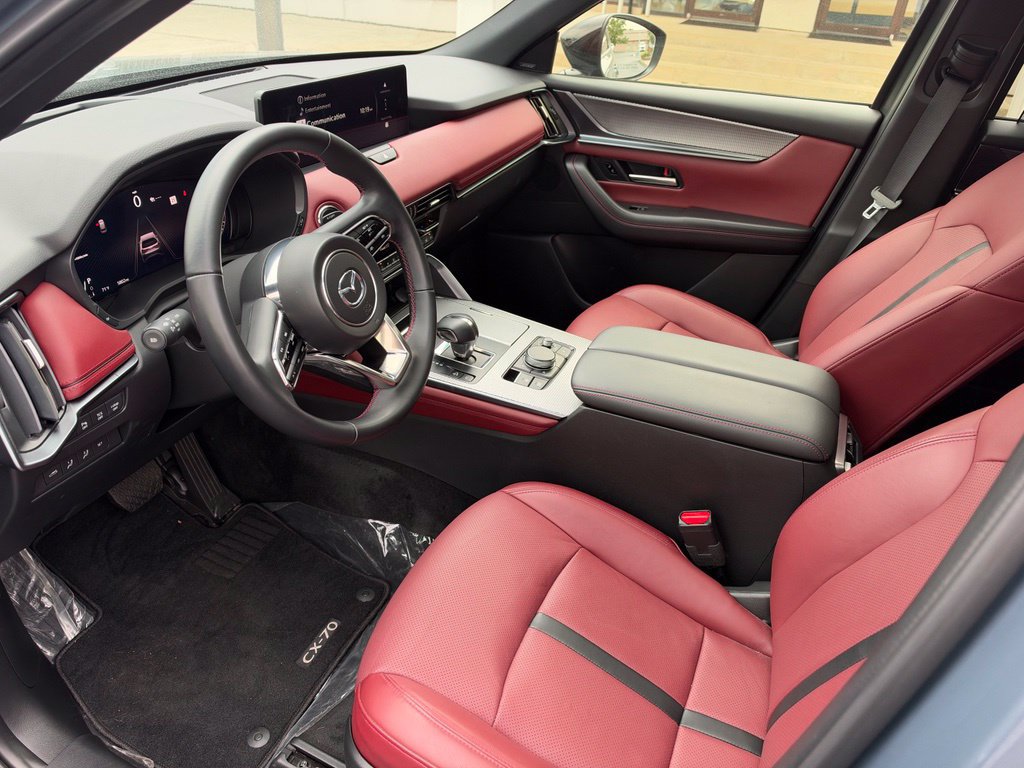 Certified 2026 MAZDA CX-70 3.3 Turbo w/ Premium Plus Pkg AWD/4WD image 9
