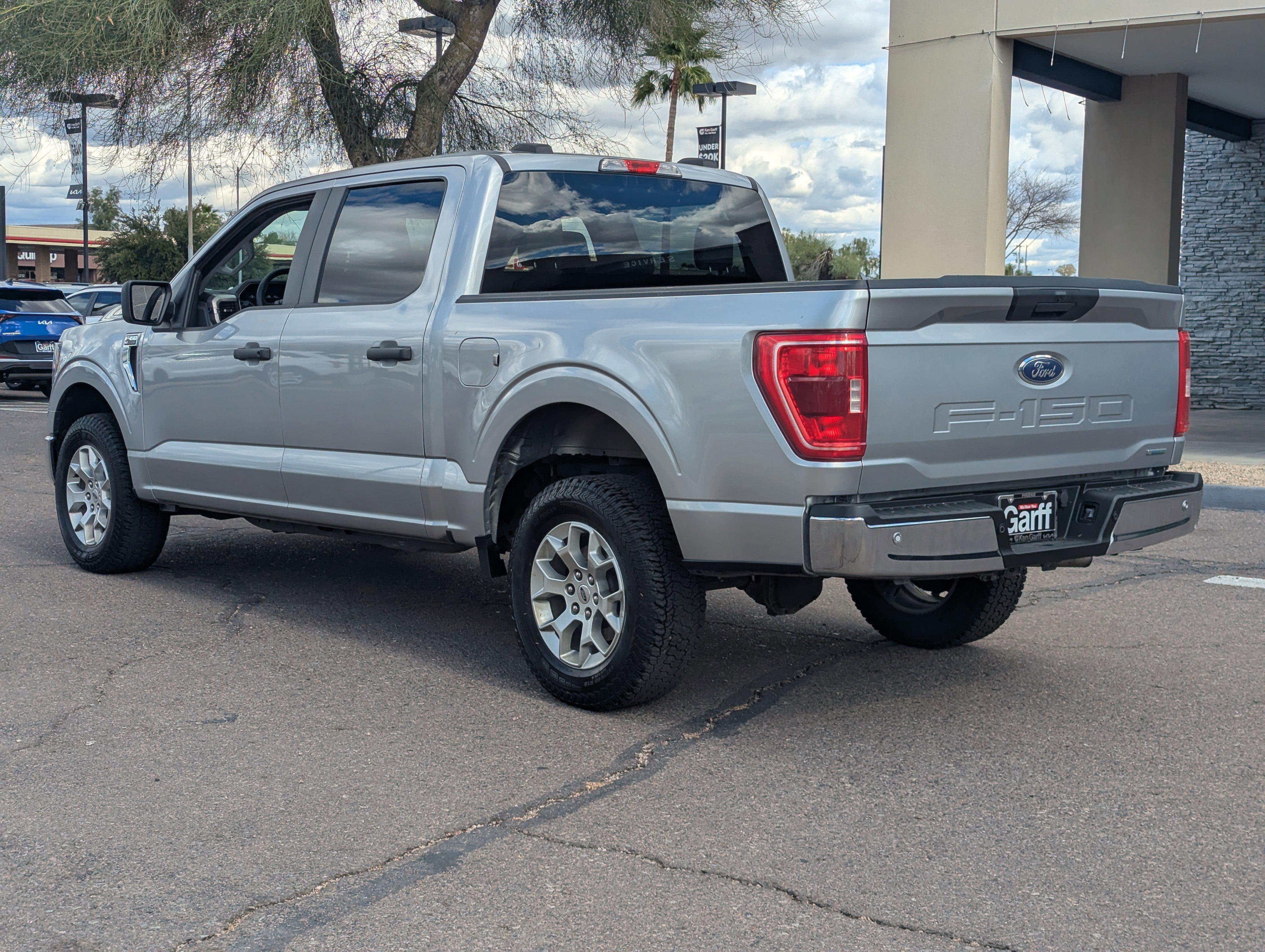 Used 2023 Ford F150 XLT image 4