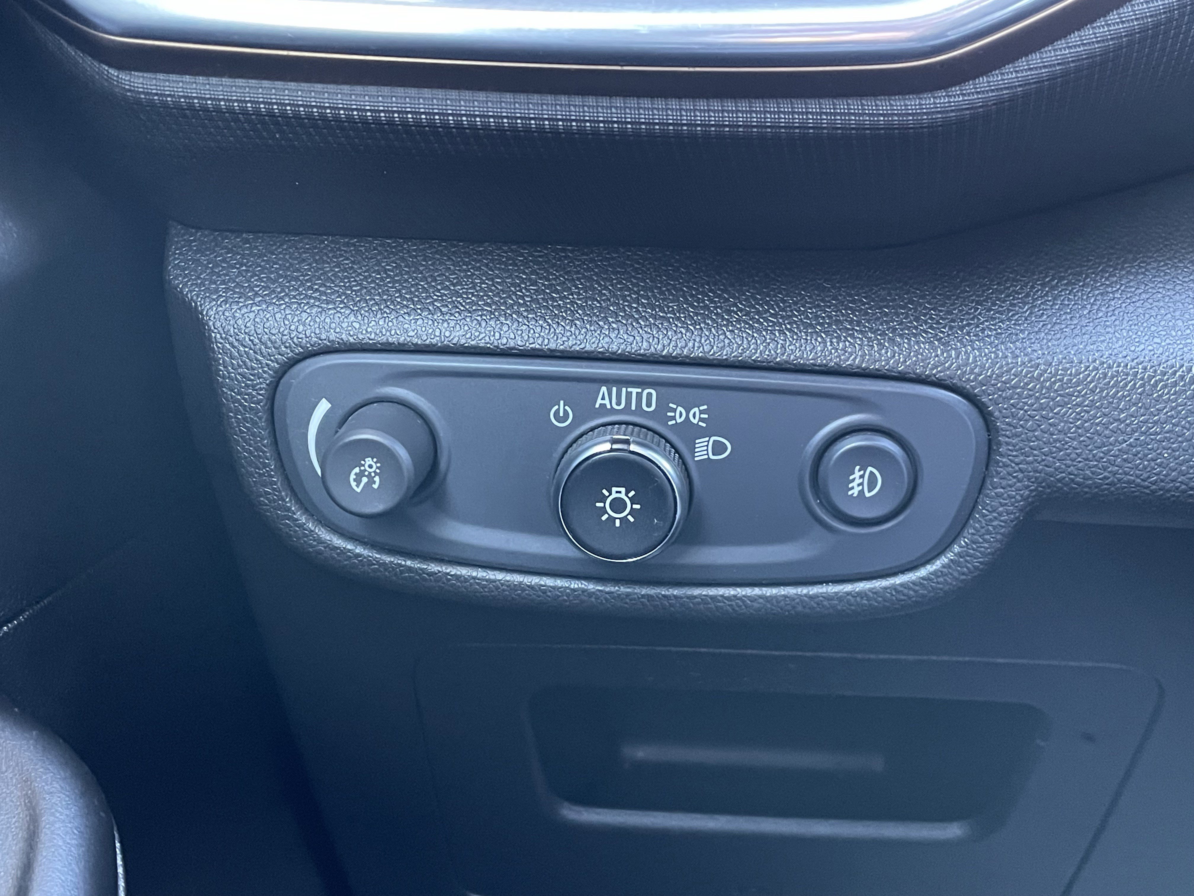 Used 2022 Chevrolet TrailBlazer ACTIV w/ Sun and Liftgate Package image 27