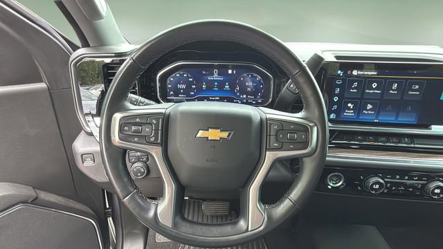 Used 2023 Chevrolet Silverado 1500 LT AWD/4WD image 12