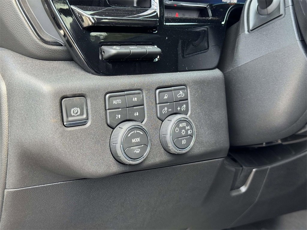 New 2026 Chevrolet Silverado 2500 ZR2 w/ ZR2 Bison Edition image 9