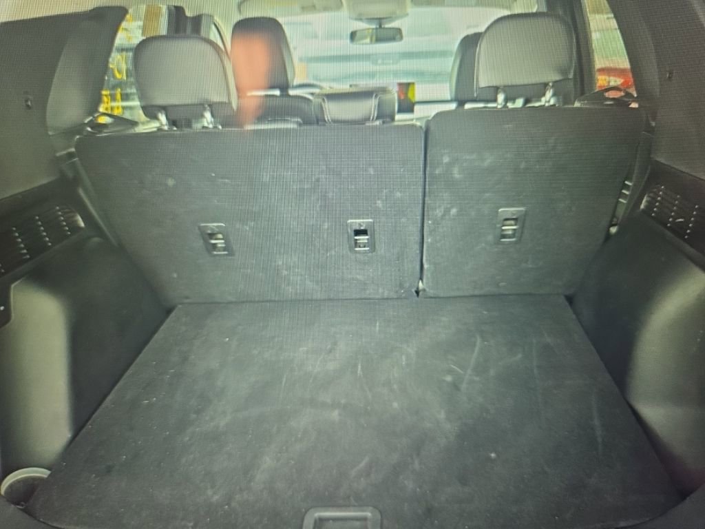 Used 2023 Ford Escape Platinum image 9