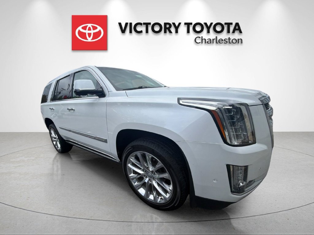Used 2020 Cadillac Escalade Premium Luxury AWD/4WD image 5