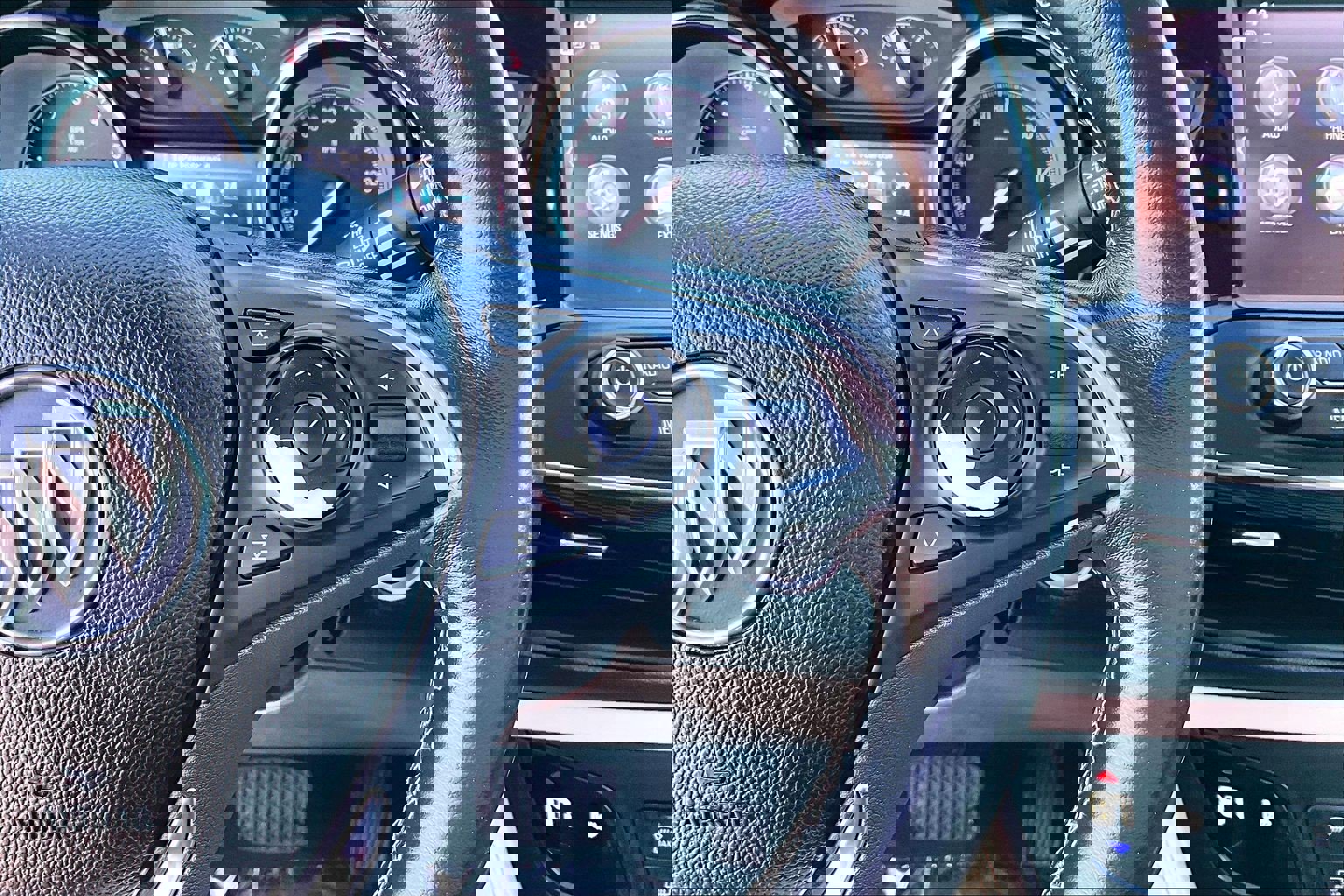 Used 2017 Buick Envision Preferred w/ LPO, Cargo Package image 13