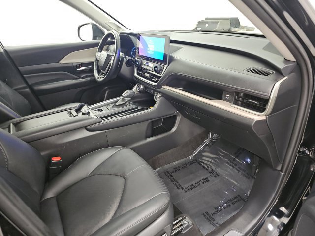 Certified 2024 Toyota Grand Highlander AWD image 43