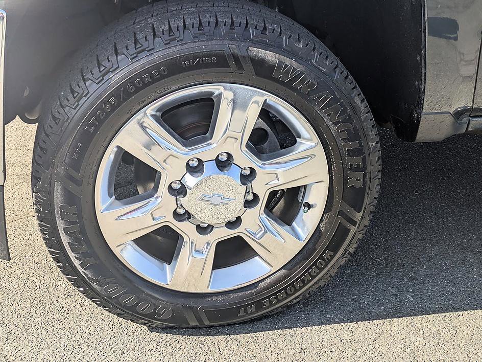 Used 2019 Chevrolet Silverado 2500 LTZ w/ Duramax Plus Package image 10