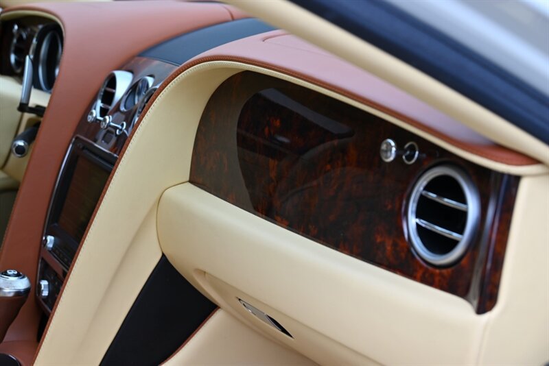 Used 2016 Bentley Flying Spur W12 AWD/4WD image 24
